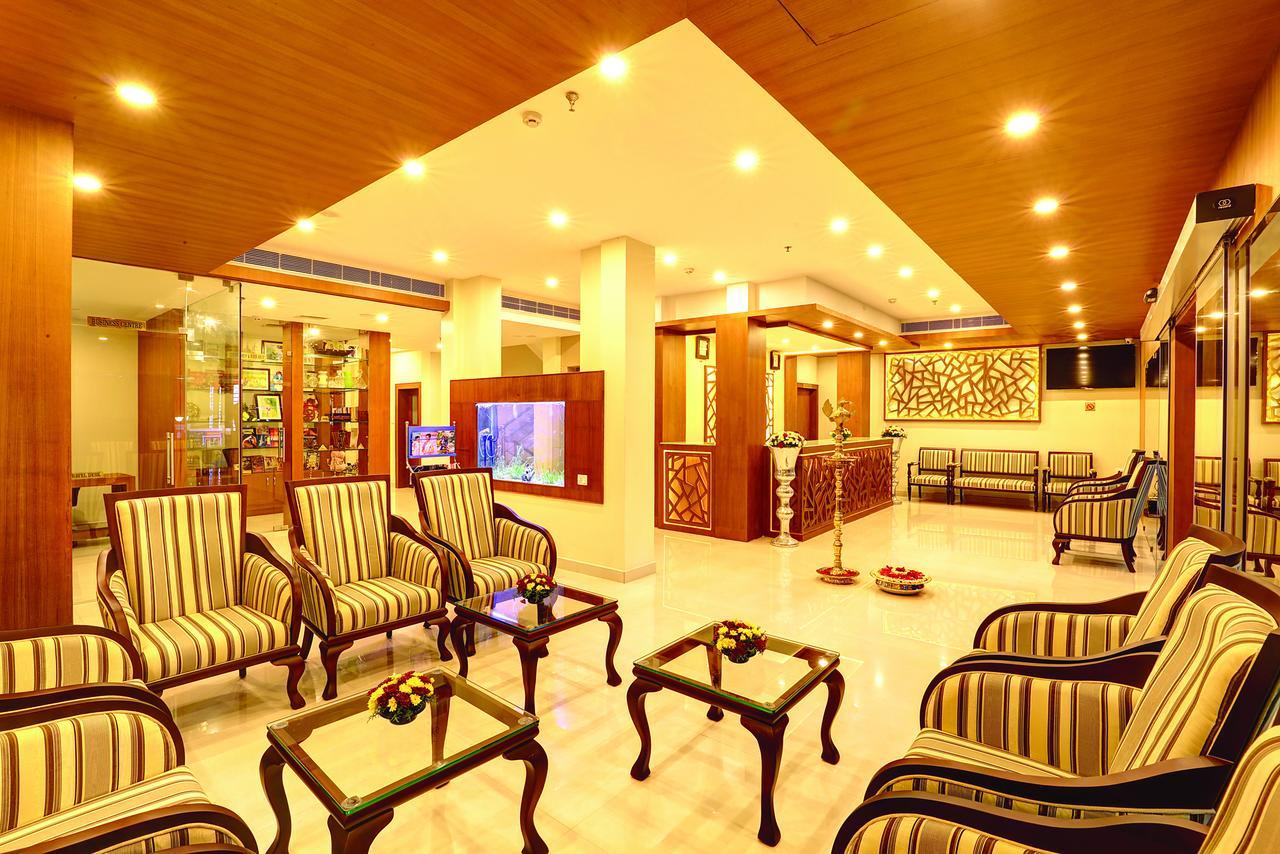 Hotel Floral Park Kottayam Buitenkant foto